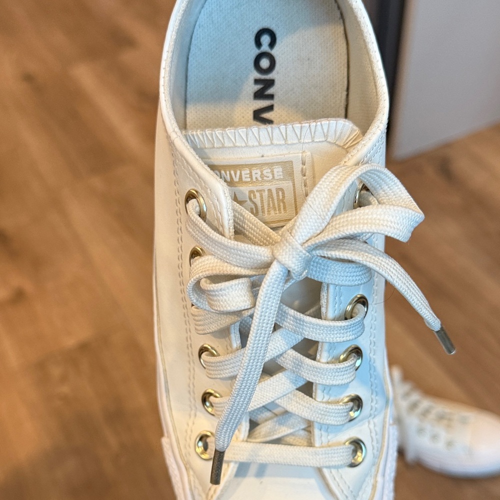 White Leather Low-Top Converse - Picture 6 of 12